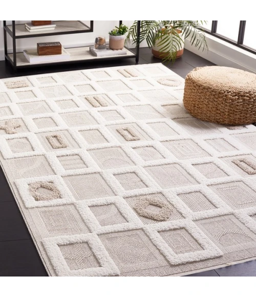 Safavieh Trends Beige / Ivory TRD108 6 ft. 7 in. X 6 ft. 7 in. Square Rug