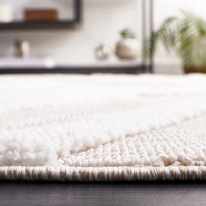 Safavieh Trends Beige / Ivory TRD114 2 ft. 2 in. X 8 ft. Runner Rug