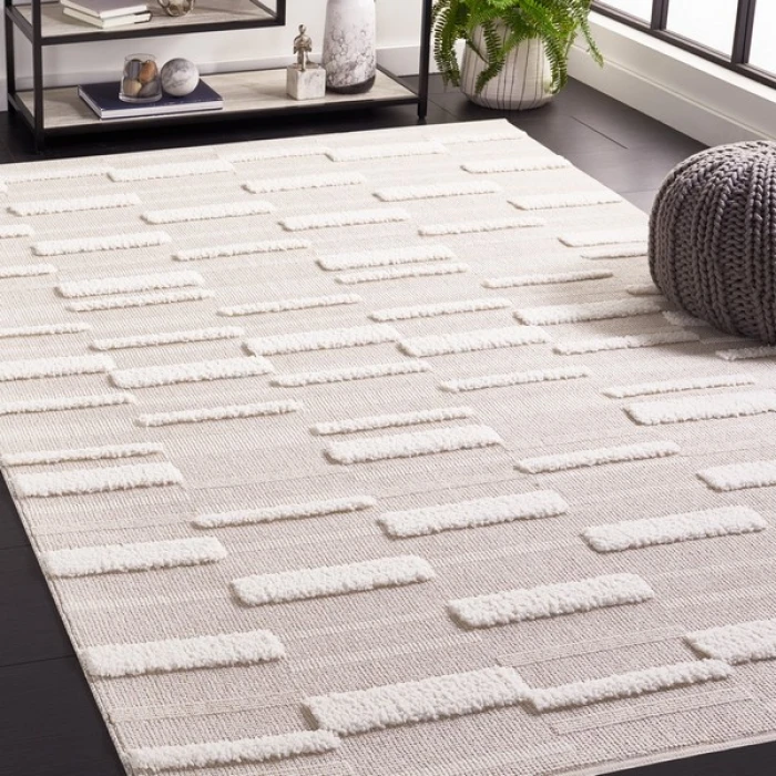Safavieh Trends Beige / Ivory TRD120 6 ft. 7 in. X 6 ft. 7 in. Square Rug