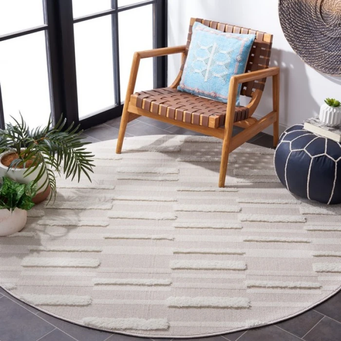 Safavieh Trends Beige / Ivory TRD120 5 ft. 3 in. X 5 ft. 3 in. Round Rug