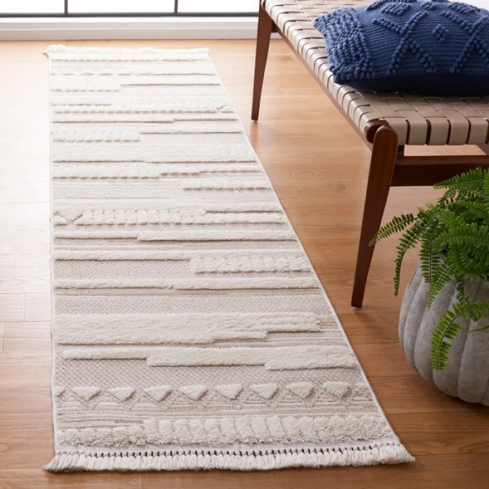 Safavieh Urban Ivory / Beige URB200 2 ft. 2 in. X 8 ft. Runner Rug