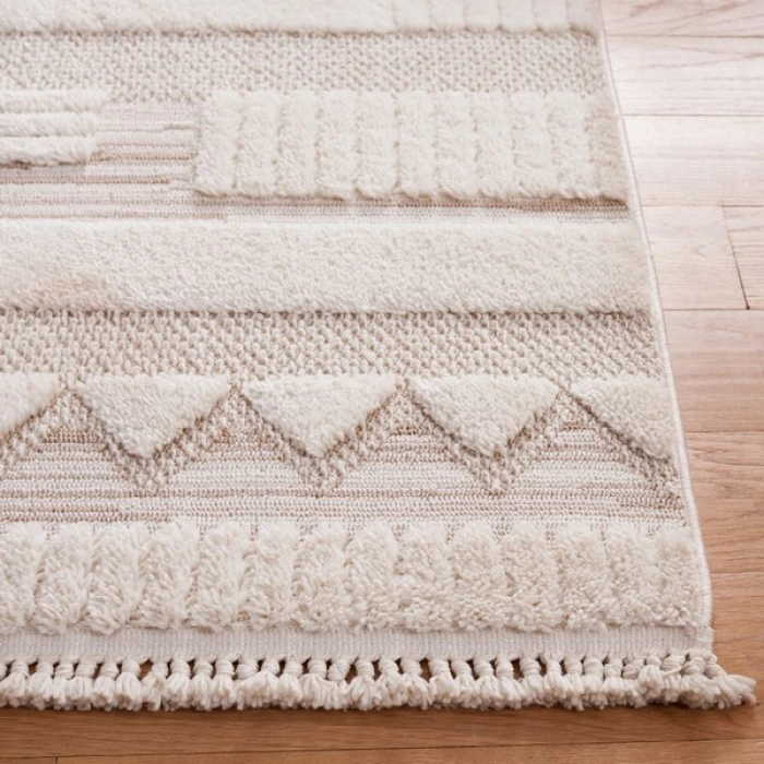 Safavieh Urban Ivory / Beige URB200 4 ft. X 6 ft. Rectangle Rug