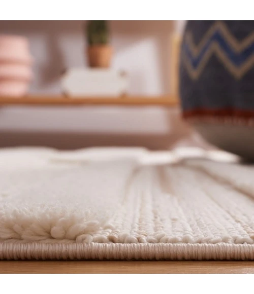 Safavieh Urban Ivory / Beige URB200 4 ft. X 6 ft. Rectangle Rug