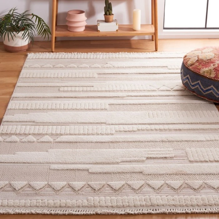 Safavieh Urban Ivory / Beige URB200 4 ft. X 6 ft. Rectangle Rug