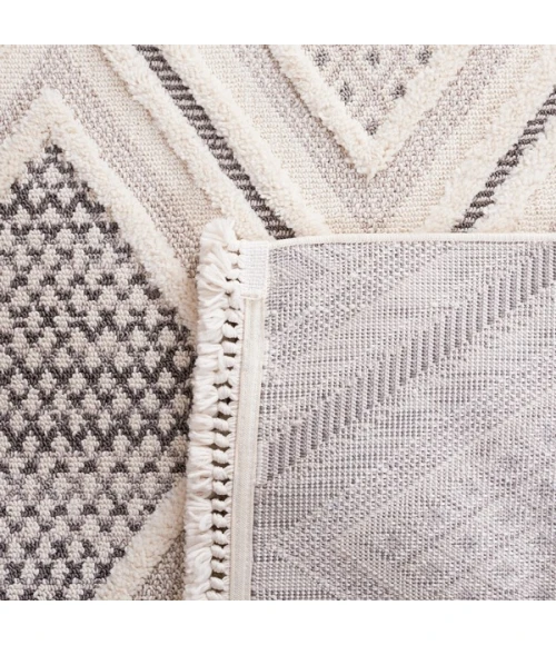 Safavieh Urban Grey / Ivory URB202 4 ft. X 6 ft. Rectangle Rug