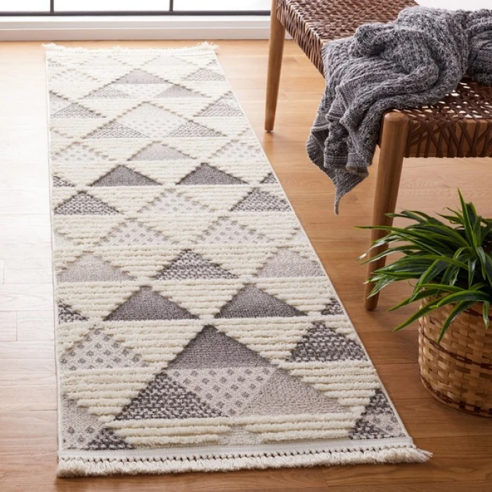 Safavieh Urban Grey / Ivory URB206 2 ft. 2 in. X 8 ft. Runner Rug