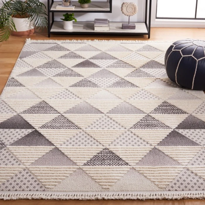 Safavieh Urban Grey / Ivory URB206 4 ft. X 6 ft. Rectangle Rug