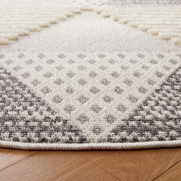Safavieh Urban Grey / Ivory URB206 6 ft. 7 in. X 6 ft. 7 in. Round Rug