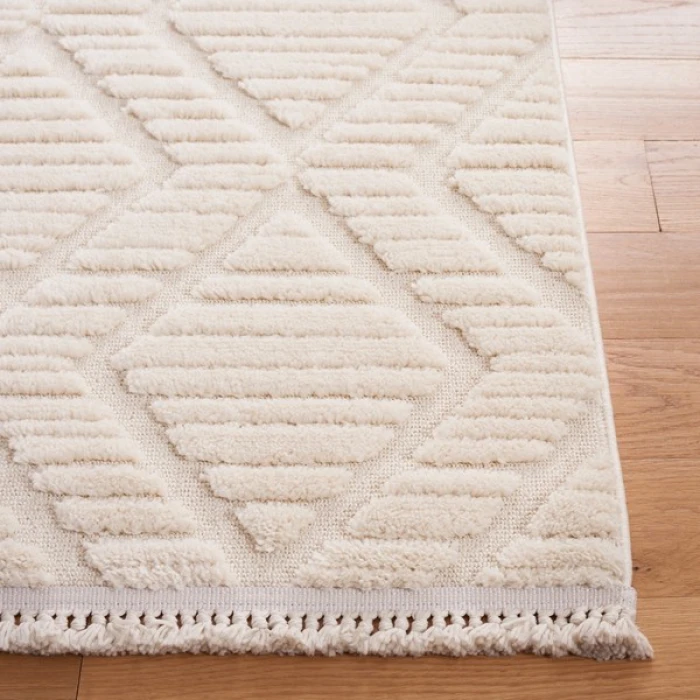 Safavieh Urban Ivory URB208 2 ft. 2 in. X 6 ft. Runner Rug