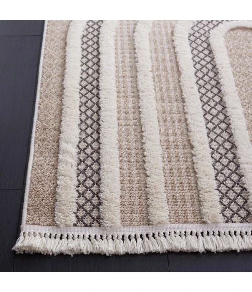 Safavieh Urban Beige / Ivory URB210 5 ft. 3 in. X 7 ft. 6 in. Rectangle Rug