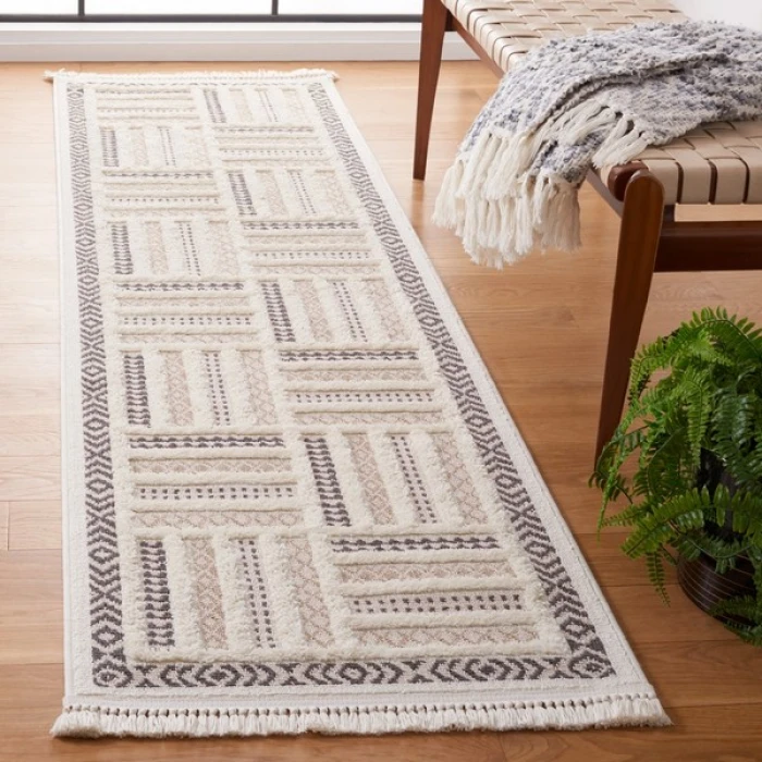 Safavieh Urban Beige / Ivory URB212 2 ft. 2 in. X 8 ft. Runner Rug