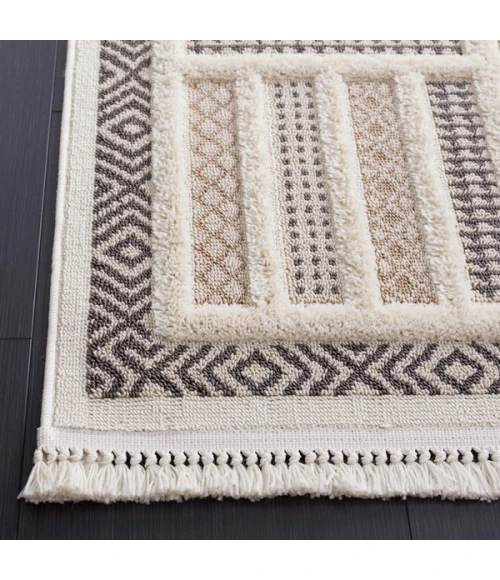 Safavieh Urban Beige / Ivory URB212 5 ft. 3 in. X 7 ft. 6 in. Rectangle Rug