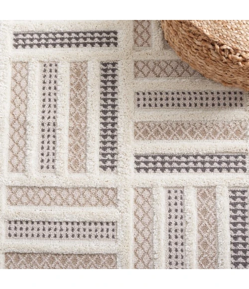 Safavieh Urban Beige / Ivory URB212 5 ft. 3 in. X 7 ft. 6 in. Rectangle Rug