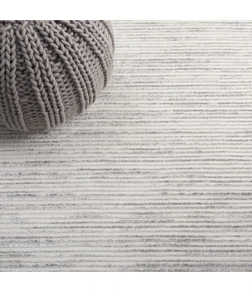 Safavieh Whisper Light Grey / Ivory WHS565 6 ft. 7 in. X 6 ft. 7 in. Square Rug