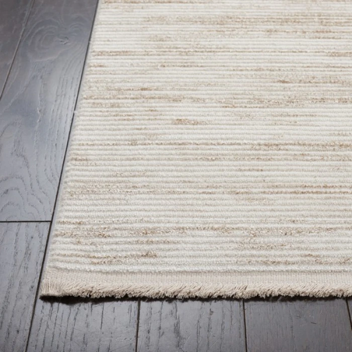 Safavieh Whisper Ivory / Beige WHS584 4 ft. X 6 ft. Rectangle Rug