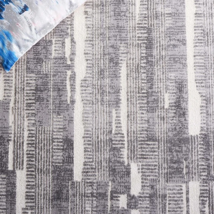 Safavieh Whisper Grey / Light Grey WHS816 2 ft. 6 in. X 8 ft. Runner Rug