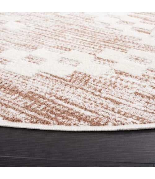 Safavieh Alamo ALM717 Taupe / Ivory 6'-7" X 6'-7" Round Area Rug