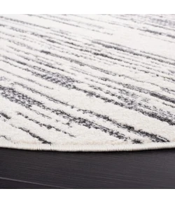 Safavieh Alamo ALM742 Charcoal / Ivory 6'-7" X 6'-7" Round Area Rug