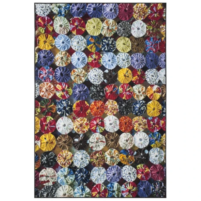Safavieh Aztec AZT207 Red / Multi 4' X 6' Rectangle Area Rug