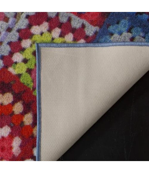 Safavieh Aztec AZT210 Green / Multi 6'-7" X 9' Rectangle Area Rug