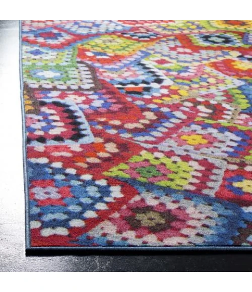 Safavieh Aztec AZT210 Green / Multi 6'-7" X 9' Rectangle Area Rug