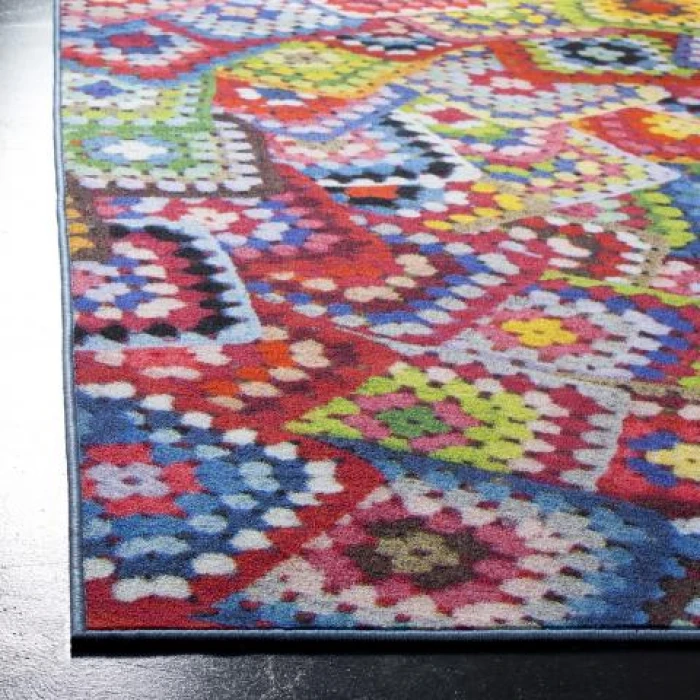 Safavieh Aztec AZT210 Green / Multi 4' X 6' Rectangle Area Rug
