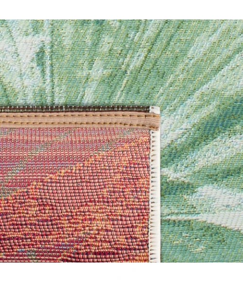 Safavieh Barbados BAR590 Green / Teal 5'-3" X 5'-3" Square Area Rug