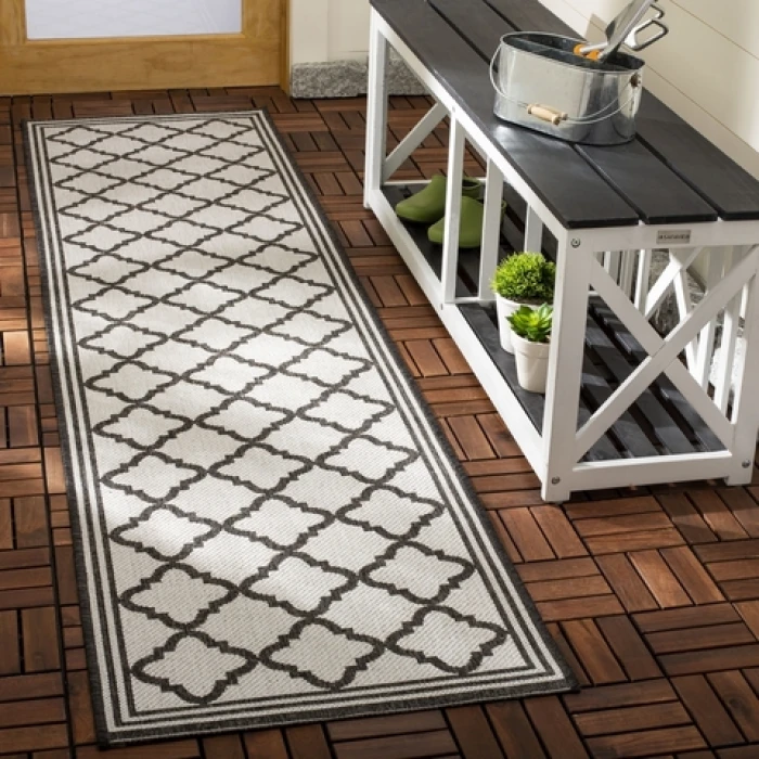 Safavieh Beach House BHS121 Light Grey / Charcoal 2'-2" X 10' Runner Area Rug