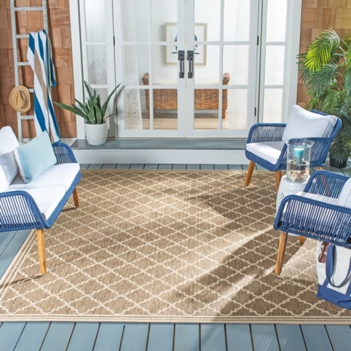 Safavieh Beach House BHS121 Beige / Cream 2'-2" X 4' Accent Area Rug