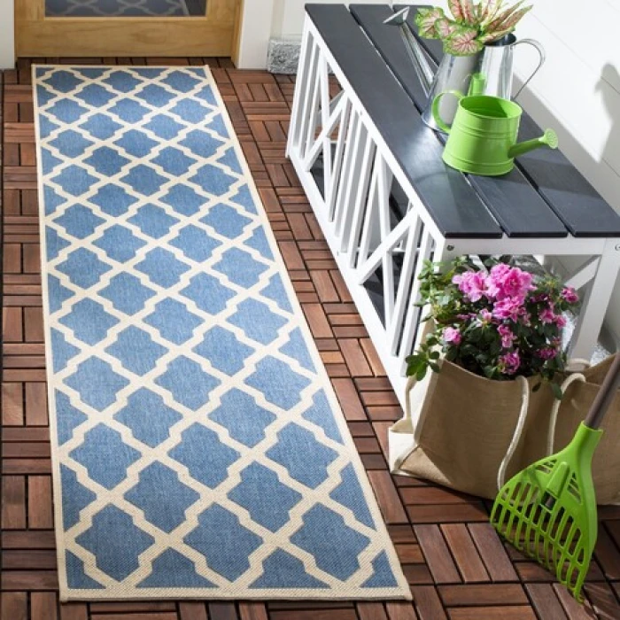 Safavieh Beach House BHS122 Blue / Creme 2'-2" X 8' Runner Area Rug