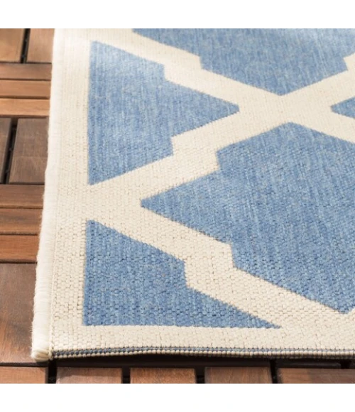 Safavieh Beach House BHS122 Blue / Creme 6'-7" X 6'-7" Round Area Rug