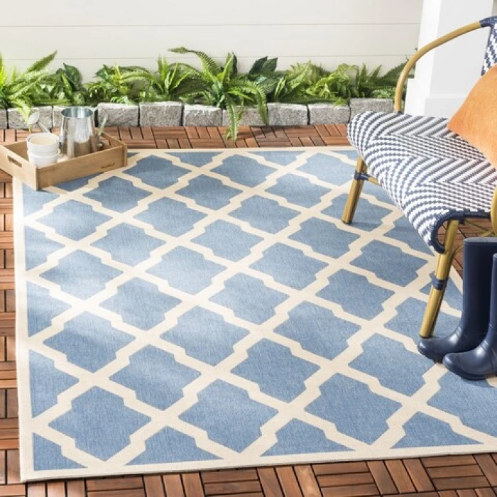 Safavieh Beach House BHS122 Blue / Creme 5'-3" X 7'-6" Rectangle Area Rug