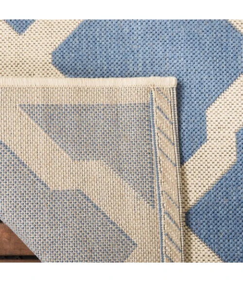 Safavieh Beach House BHS122 Blue / Creme 6'-7" X 6'-7" Round Area Rug