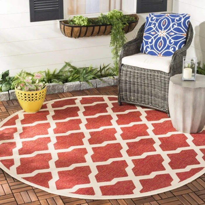 Safavieh Beach House BHS122 Red / Creme 6'-7" X 6'-7" Round Area Rug