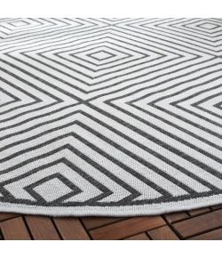 Safavieh Beach House BHS123 Light Grey / Charcoal 2'-2" X 10' Runner Area Rug