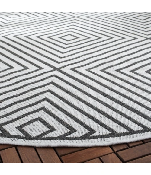 Safavieh Beach House BHS123 Light Grey / Charcoal 2'-2" X 10' Runner Area Rug