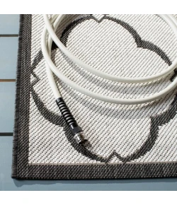 Safavieh Beach House BHS125 Light Grey / Charcoal 8' X 8' Round Area Rug