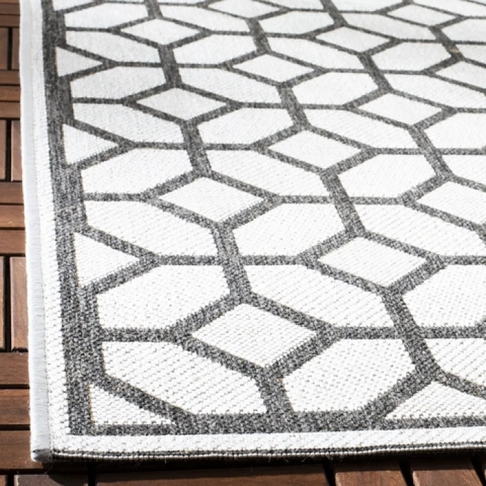 Safavieh Beach House BHS127 Light Grey / Charcoal 5'-3" X 7'-6" Rectangle Area Rug