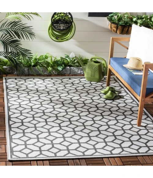 Safavieh Beach House BHS127 Light Grey / Charcoal 5'-3" X 7'-6" Rectangle Area Rug