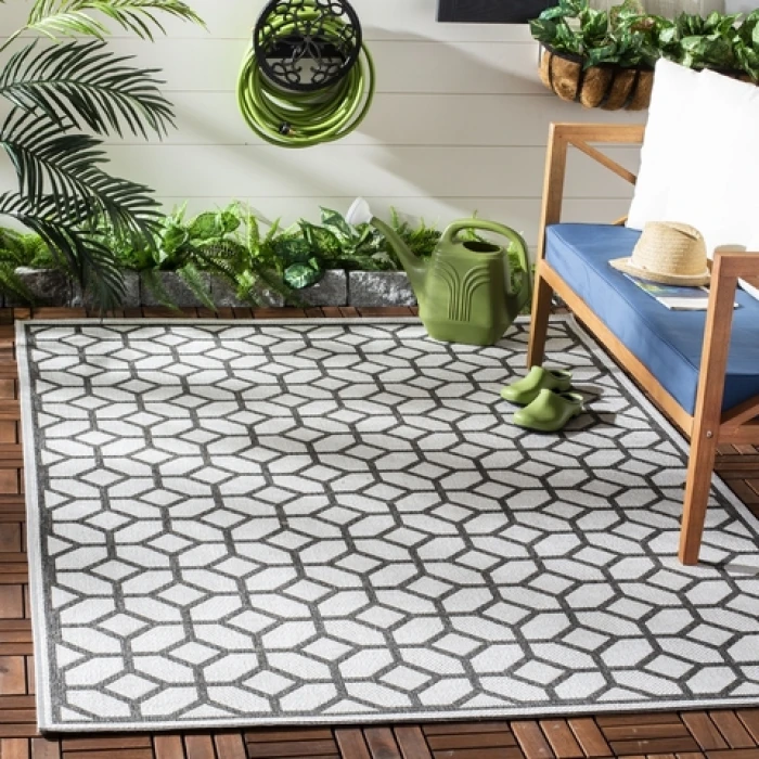 Safavieh Beach House BHS127 Light Grey / Charcoal 5'-3" X 7'-6" Rectangle Area Rug