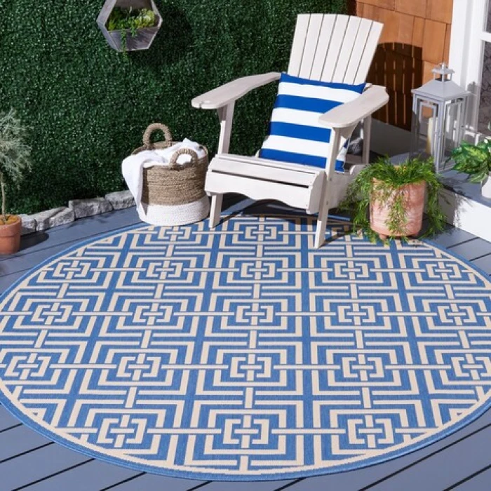 Safavieh Beach House BHS128 Blue / Creme 6'-7" X 6'-7" Round Area Rug