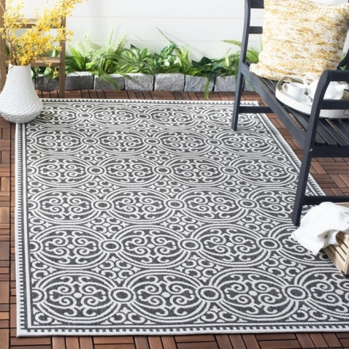 Safavieh Beach House BHS134 Light Grey / Charcoal 4' X 6' Rectangle Area Rug