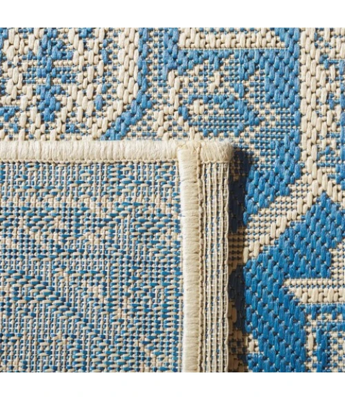 Safavieh Beach House BHS138 Blue / Creme 8' X 8' Round Area Rug