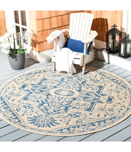 Safavieh Beach House BHS138 Blue / Creme 8' X 8' Round Area Rug
