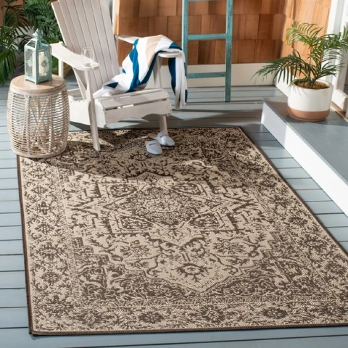 Safavieh Beach House BHS139 Creme / Brown 5'-3" X 7'-6" Rectangle Area Rug