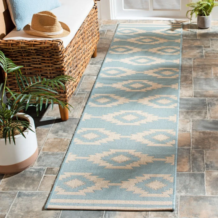 Safavieh Beach House BHS171 Cream / Aqua 2'-2" X 6' Runner Area Rug