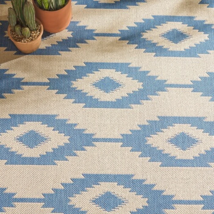 Safavieh Beach House BHS171 Blue / Creme 6'-7" X 6'-7" Square Area Rug