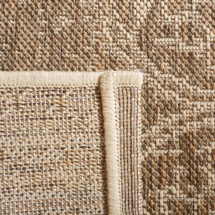 Safavieh Beach House BHS174 Cream / Beige 4' X 4' Round Area Rug