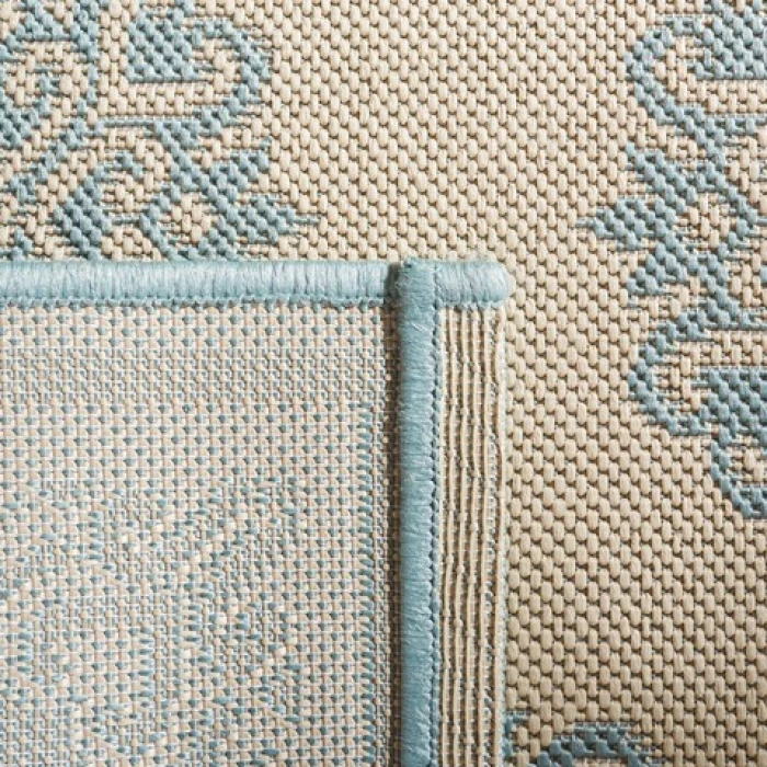 Safavieh Beach House BHS181 Cream / Aqua 8' X 8' Round Area Rug