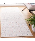 Safavieh Blair Washable BLR226 Beige / Multi 2'-2" X 8' Runner Area Rug